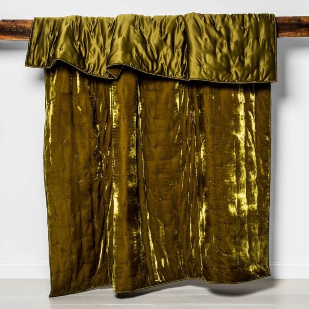 Opalhouse Queen Velvet Tufted Quilt Moss - NWOT
